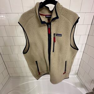 Men’s Patagonia Cream Fleece Vest with Red Accents - size XL